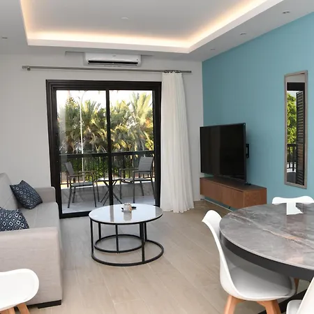 Alexis Apartments - Newly Renovated 2-Bedroom With Swimming Pool Paphos Exterior photo